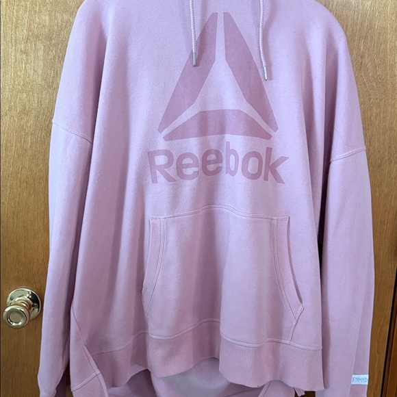 NWOT Reebok Women's Elite Cozy Graphic Hoodie with Drawstring and Pockets - Picture 6 of 9